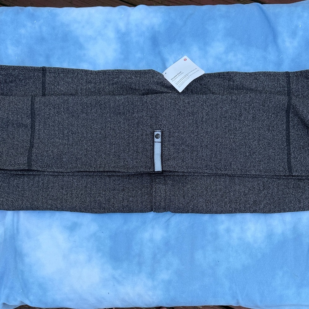 Lululemon vinyasa scarve